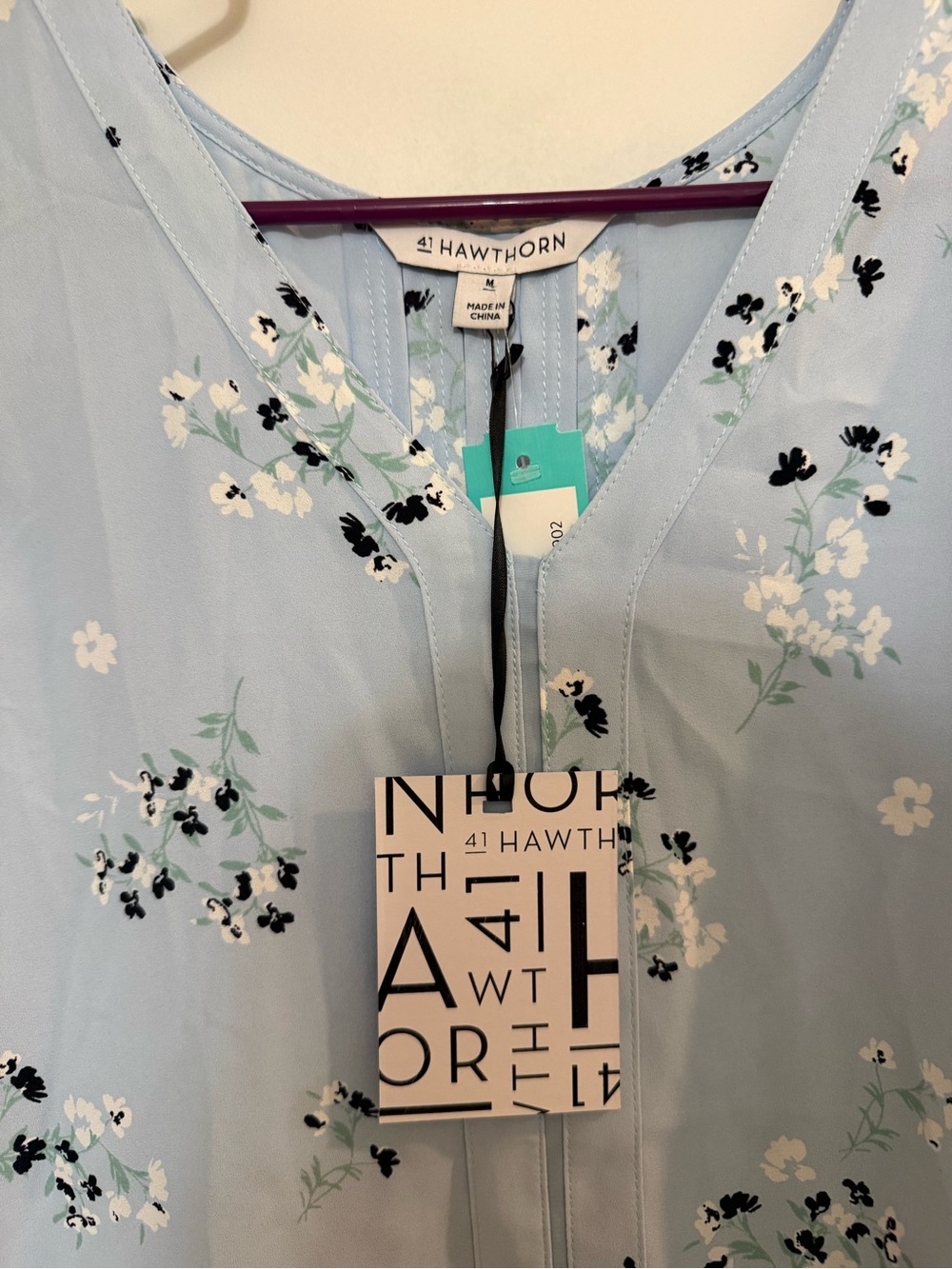41 Hawthorn Light Blue Floral Sleeveless V-Neck Camisole - Picture 2 of 5
